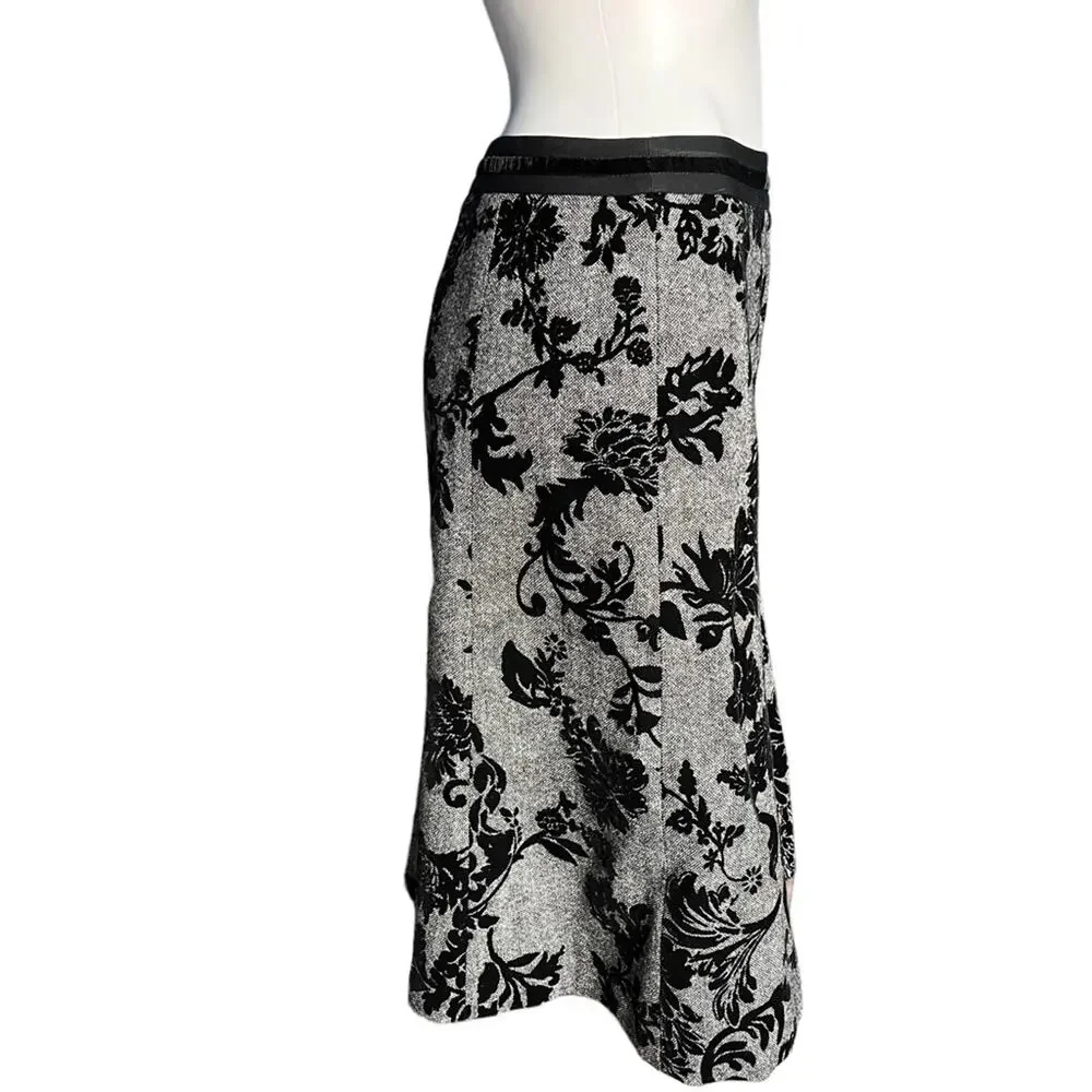 Ann Taylor wool blend grey black tweed floral A line lined skirt size 4